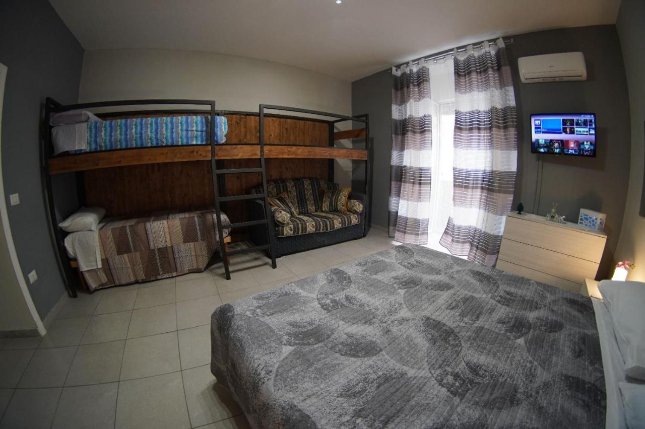Lilly'S House Appartement Castellammare di Stabia Buitenkant foto